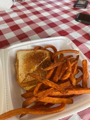 Grilled pimento cheese with sweet potato fries