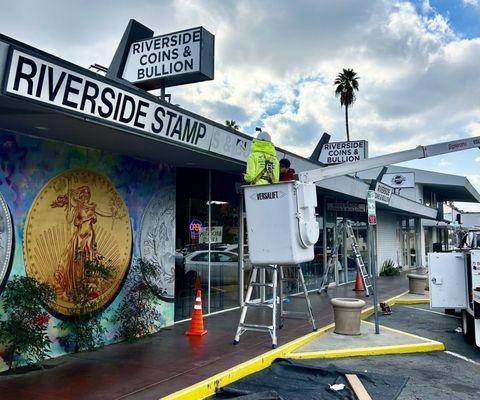 Riverside Stamp & Coin Shop