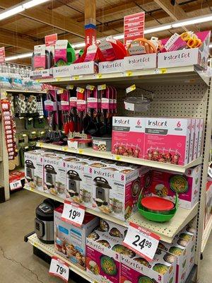 Instant pots and accessories