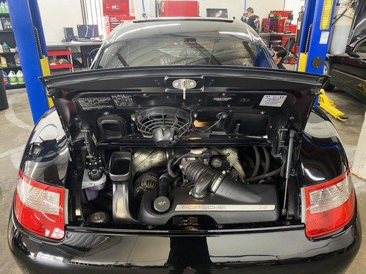 Factory-trained Porsche mechanic serving Orange County Porsche owners since 2013.