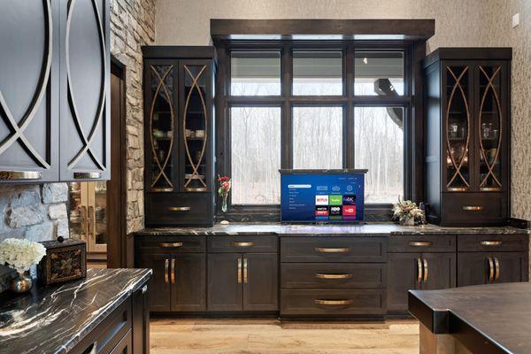 Custom Kitchen Cabinets