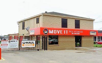 Move It Self Storage in Pearland, Texas.