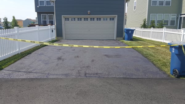 Beautiful driveway done by Allen's Sealcoating  in middletown delaware