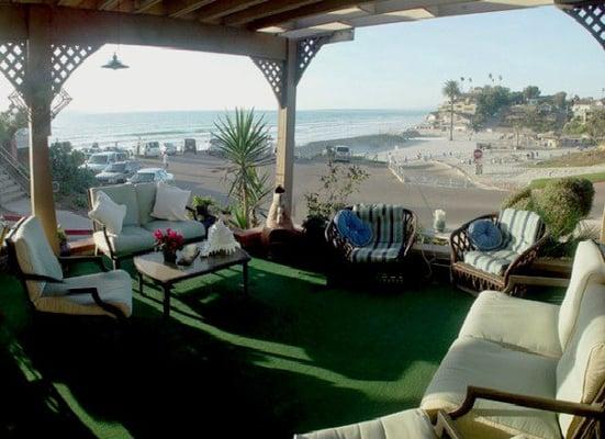 Lower Patio overlooking the ocean!!!