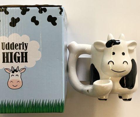 Cowfee mug w/built in pipe