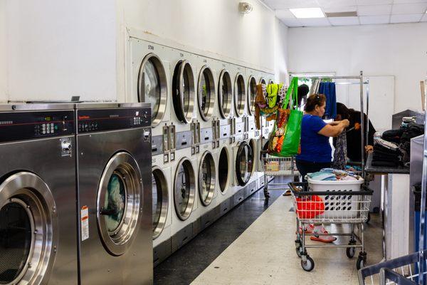 EZ Coin-Op Laundromat - Almaden Rd