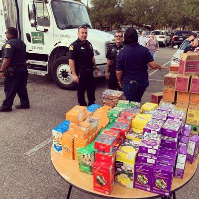 #CoastBrothers #donated 2 pallets of #GirlScouts cookies to #FeedingTampaBay.