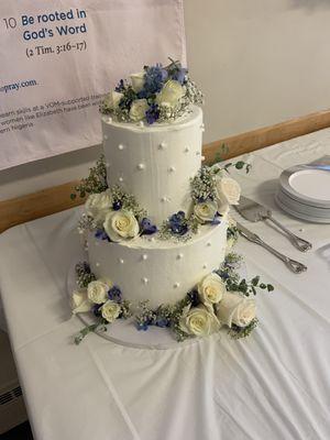 Wedding Cake with flowers