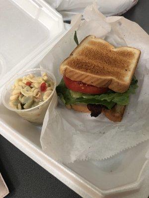 BLT with pasta salad