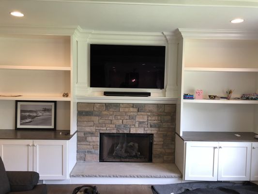 65" LG OLED with Sonos Play Bar and surround sound. Tinton Falls