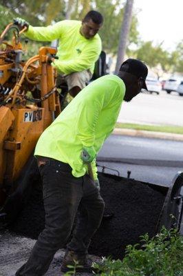 Sealcoating & Asphalt Repair Services