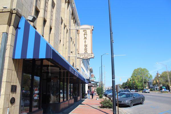 Street view near Carter's pharmacy