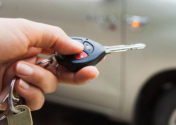 Car Key Cut & Reprogram