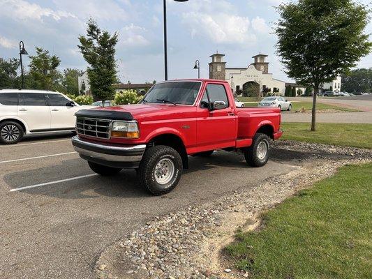 93 Ford F150 4x4 Flare Side