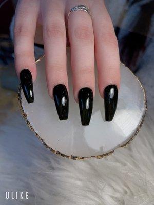 Acrylic with nochip polish.coffin shape nails