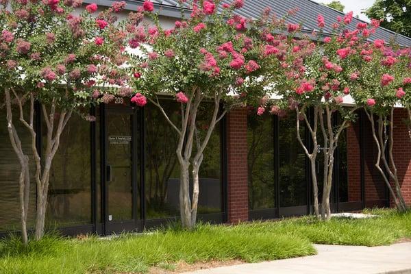 This is a view of the front of Dr. Stanfield's office, located off of Penny Rd. in High Point, NC.