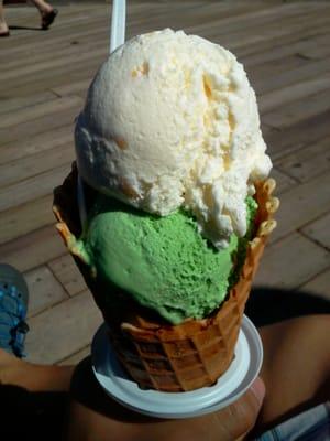 Double scoop waffle cone (Green Tea/Macadamia Nut) $6.25