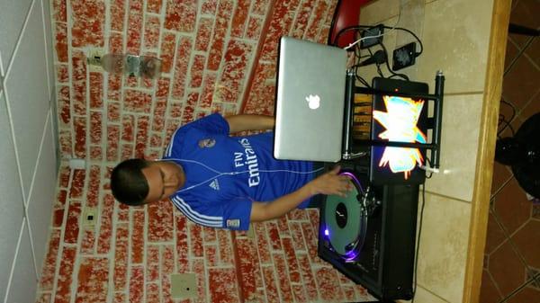 Dj boom