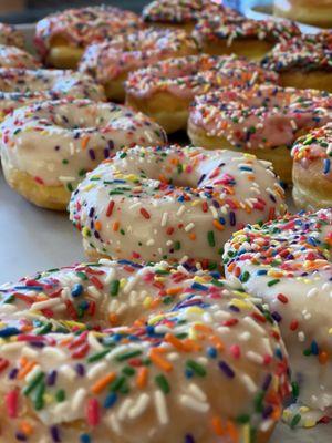 Sprinkle donuts!!