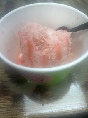 strawberry ice with strawberry boba