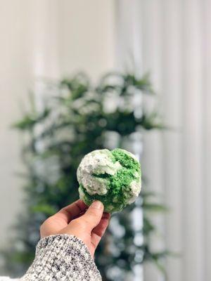 Buko Pandan Crinkle Cookies