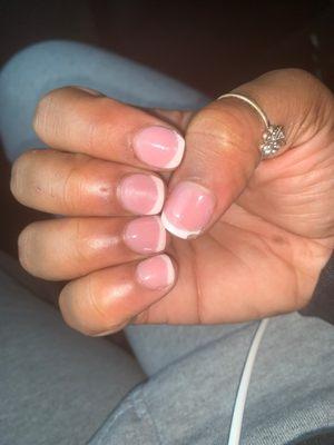 It my nails haven't been done for a week and some are chipped, the top coat has peeled off multiple of my nails, very dissatisfied.