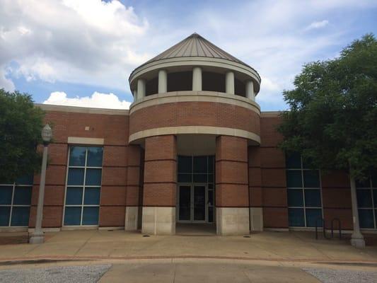 Auburn Public Library