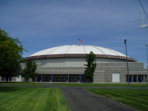 Yakima Valley SunDome can accommodate up to 300   8x10 booths; seat up to 7,500; or up to 2,200 for a banquet