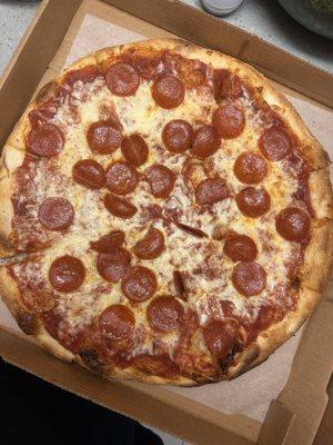 Pizza is excellent,  much better than other pizza restaurants in the area.
 
 Delivery is available through Uber Eats.