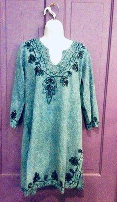 Cotton tunic, goes great with leggings.