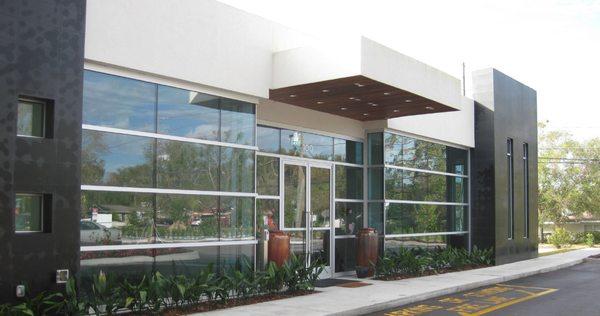 Front of building at 100 E. Faith Terrace in Maitland, FL