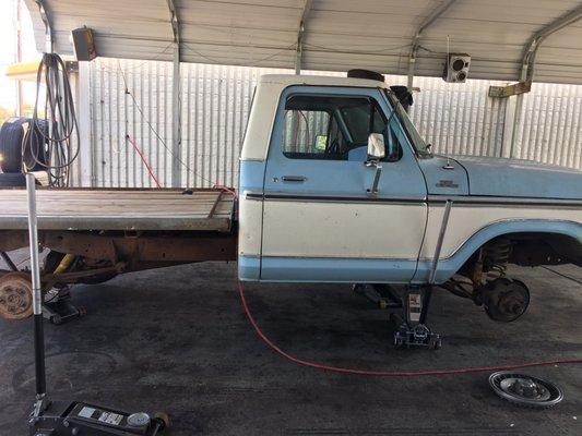 Time for new tires for Ol'Baby Blue, truck is a she(: Super cool guy did all four tires while he was busy and the only dude there.