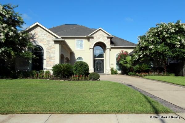 This beautiful house is in Lakes on Eldridge, with downstairs guest suite, huge chef's kitchen, and stunning backyard oasis. Sold Oct 2015.