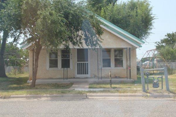 3 bedroom 1 bath house, $650.00, 817 West University Drive, Portales, NM