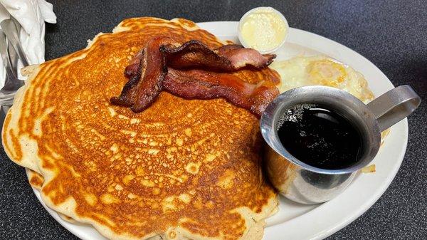 Pancakes and bacon