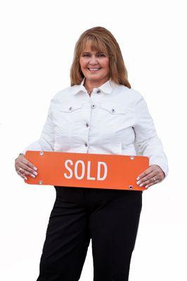 Tina Maples, Broker of NextHome Heroes Choice Realty