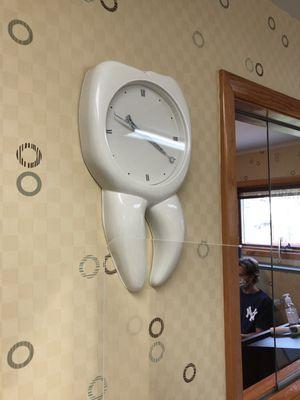 Awesome Tooth Clock