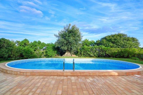 Swimming Pool Clean