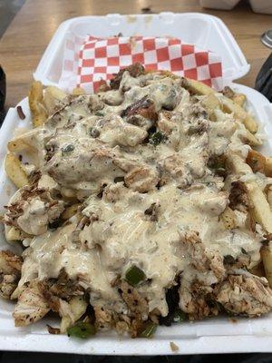 1918 Dirty Fries (with chicken)