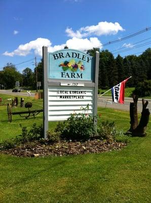 Sign on route 7 for Bradley Farm