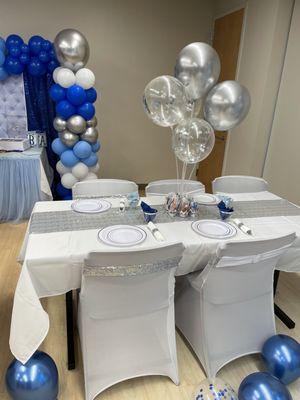 Baby shower table setting