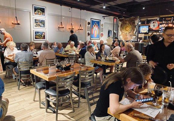 Busy dinnertime on a Thursday evening in February.