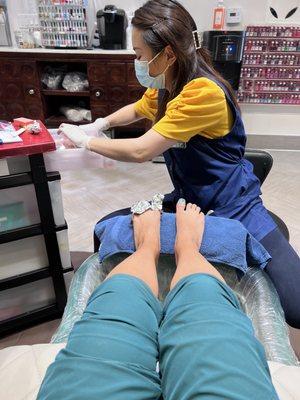 Gel pedicure