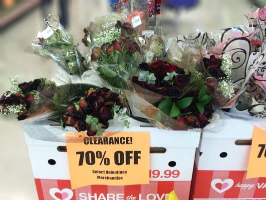 Today is the best day to get your Valentines bargain, Its February 21st, & Walgreens has roses 70% off while stocks 'last'