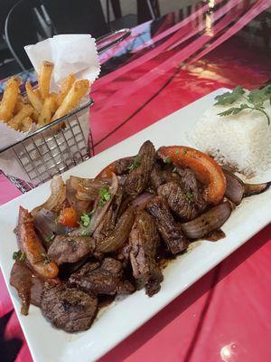 Lomo Saltado