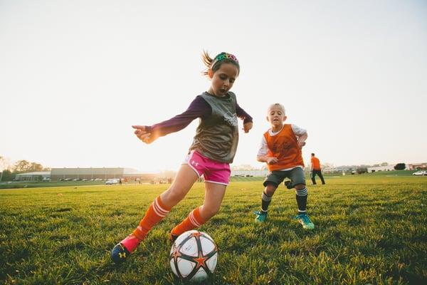 Our summer camps include healthy snacks and soccer related crafts!