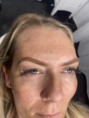 Ombré brows- machine shading