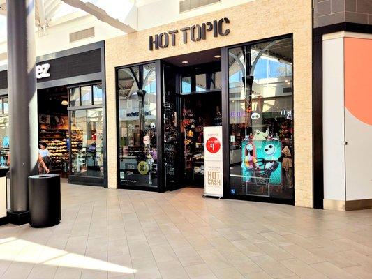 Hot Topic