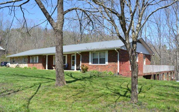 Country Corners Realty,LLC - Blue Ridge/McCaysville