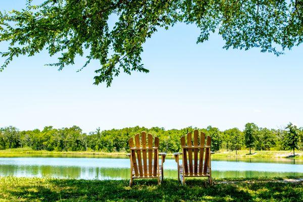 Relax by our lake!